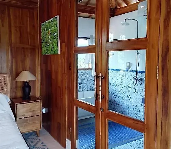 Mayong Awan Cita Lodge *