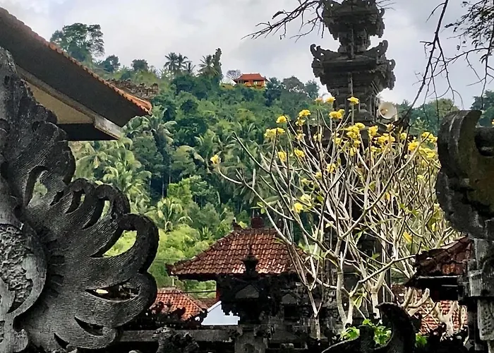 Lodge Mayong Awan Cita *